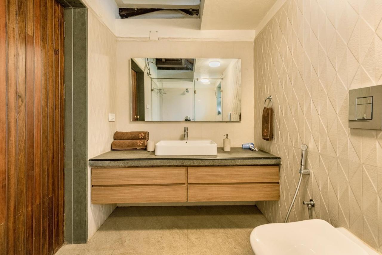 Saffronstays Boulevard Loghouse - A Wooden Chalet Amidst Nature Karli Luaran gambar