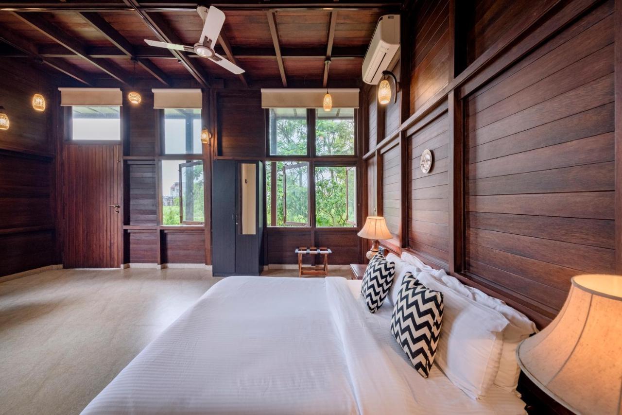 Saffronstays Boulevard Loghouse - A Wooden Chalet Amidst Nature Karli Luaran gambar